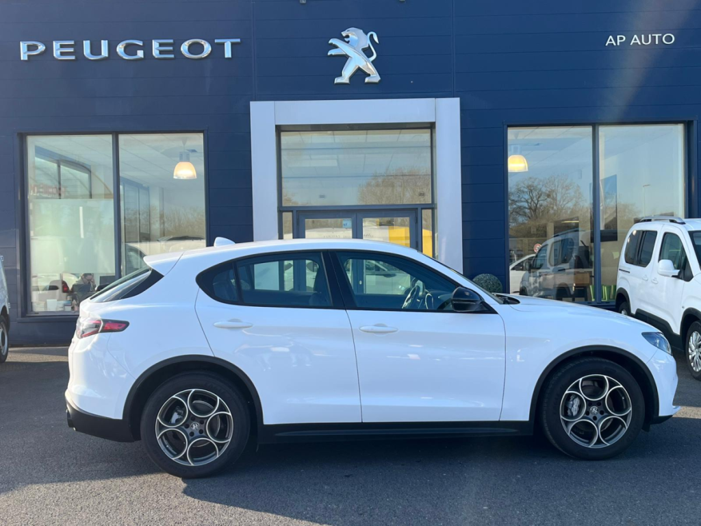 Alfa Romeo Stelvio 2.1 TD 160 AT8 Sprint 5 portes  (janv. 2023) (co2 153)