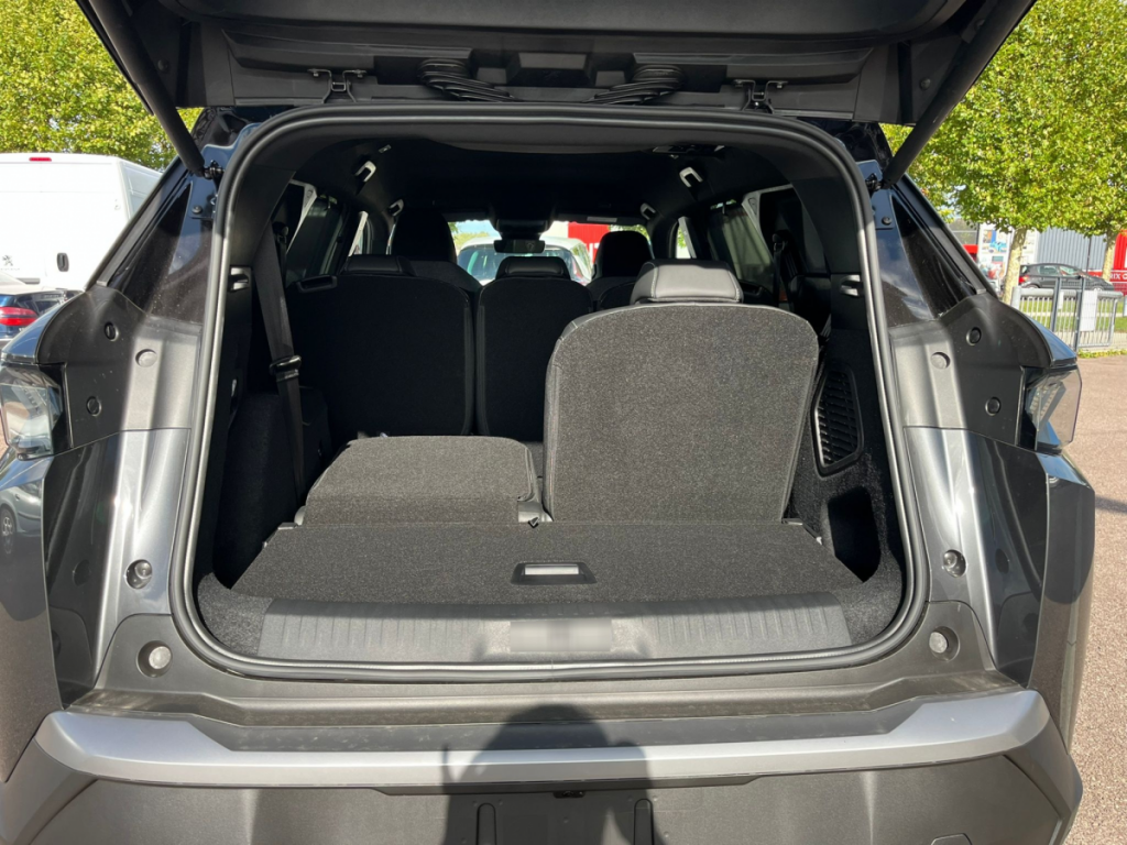 Peugeot 5008 (3) 1.2 HYBRID 145 E-DCS6 GT sans plomb 95 5 portes  (juil. 2025) (co2 126)
