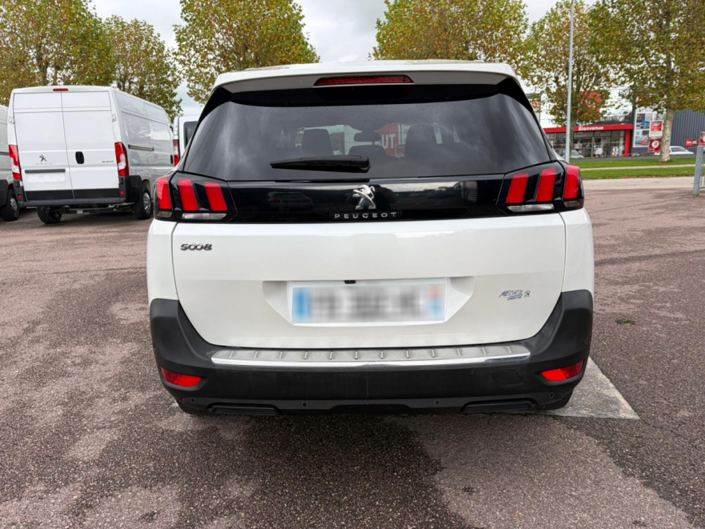 Peugeot 5008 (2) BlueHDi 130 S&S ALLURE
