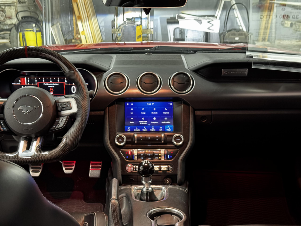 Ford Mustang (6) Fastback V8 BVM6 GT