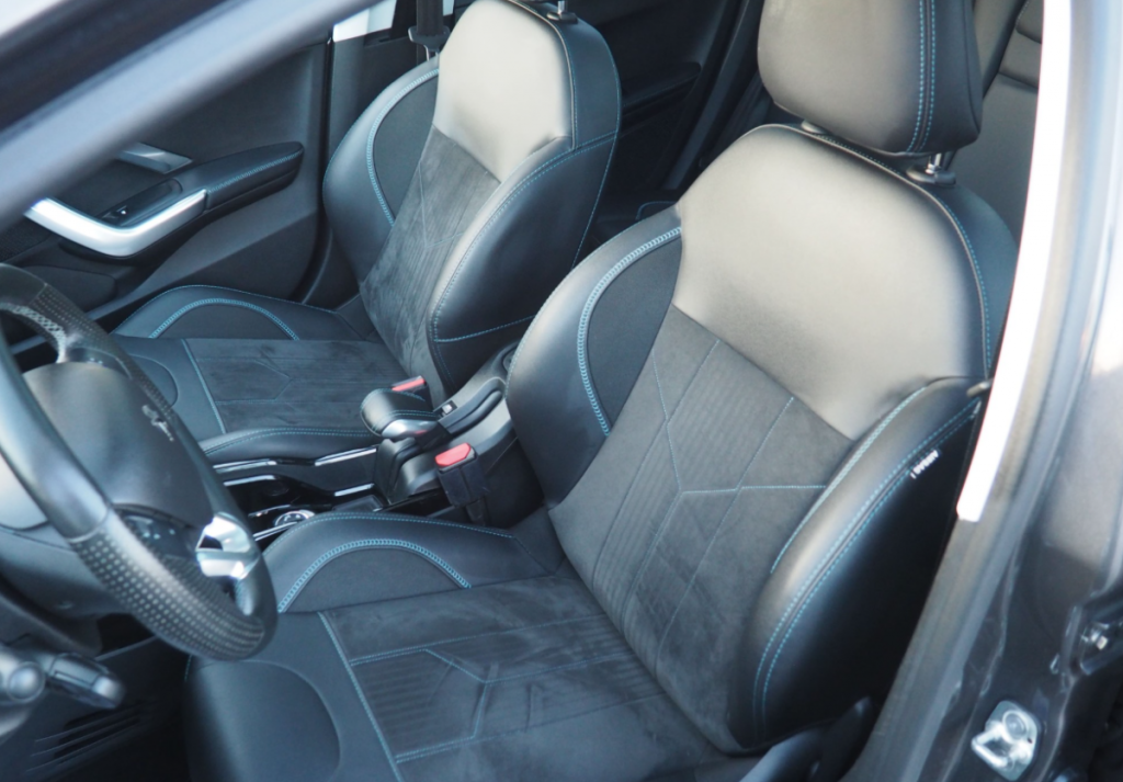 Peugeot 2008 Puretech 130 S&S EAT6 CROSSWAY