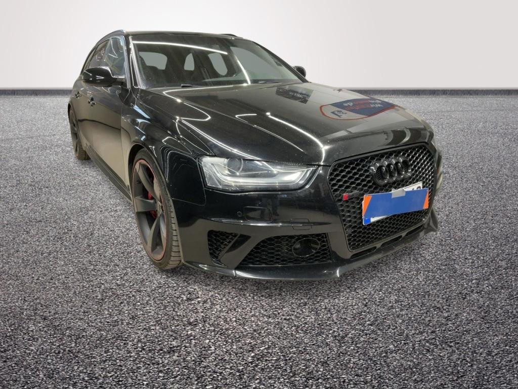 Audi RS4 Avant (4) V8 4.2 FSI S-tronic 7 quattro