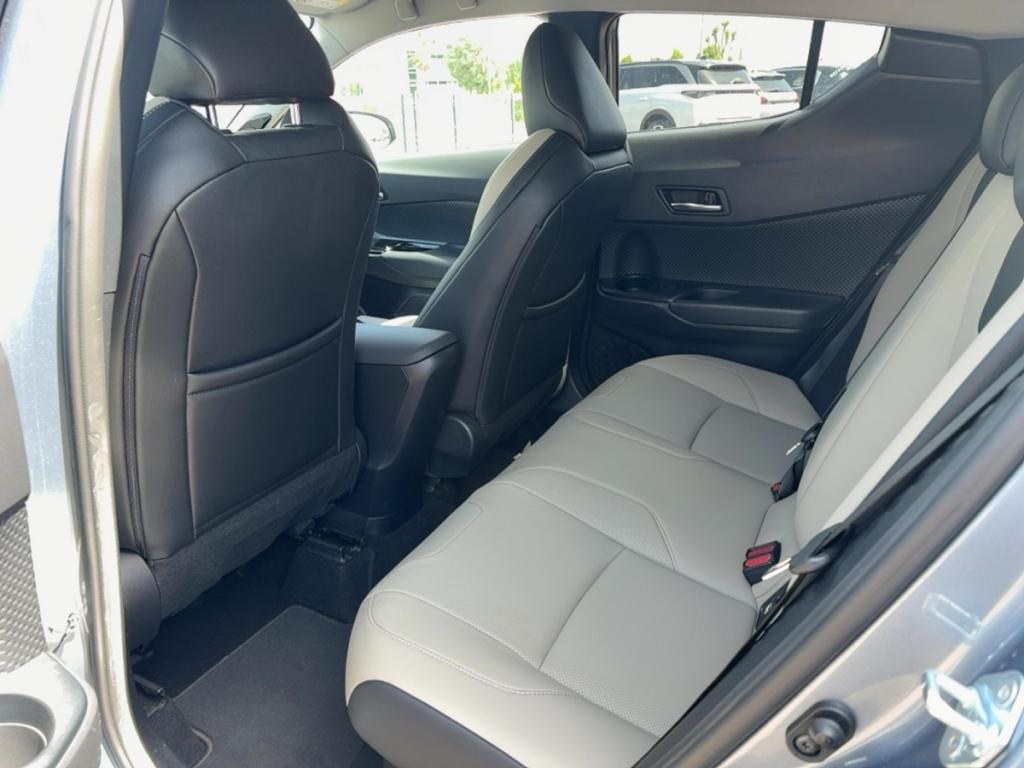 Toyota C-HR 1.8 Hybride 122 Collection (MY20)  5 portes  (nov. 2020) (co2 112)
