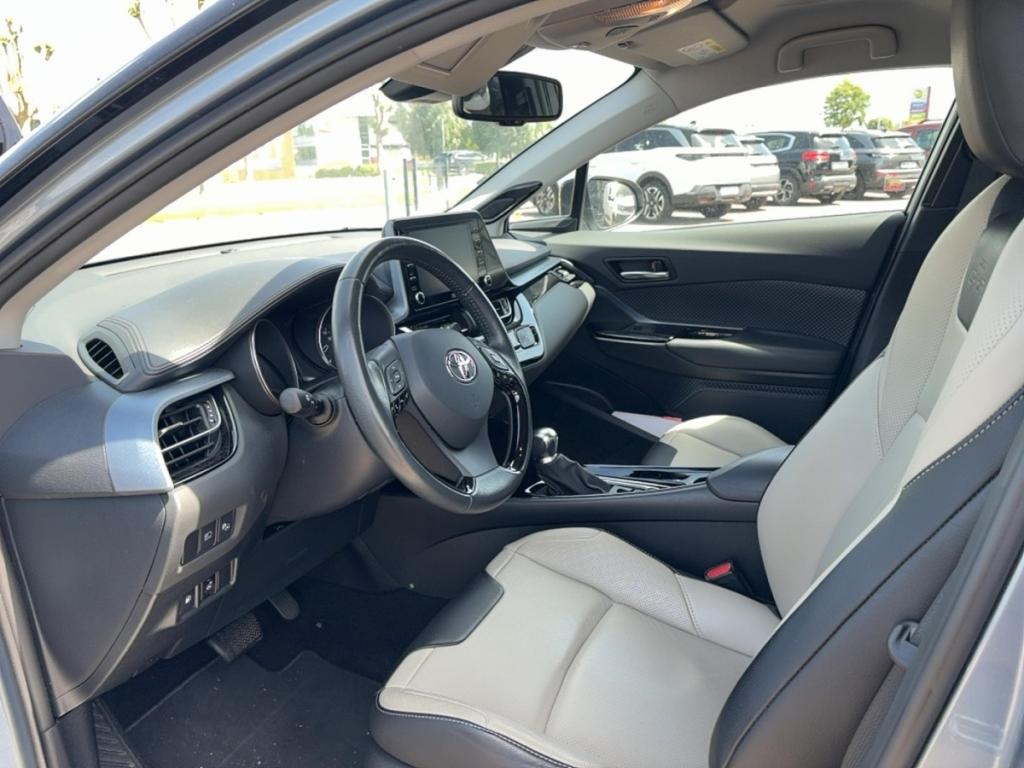 Toyota C-HR 1.8 Hybride 122 Collection (MY20)  5 portes  (nov. 2020) (co2 112)