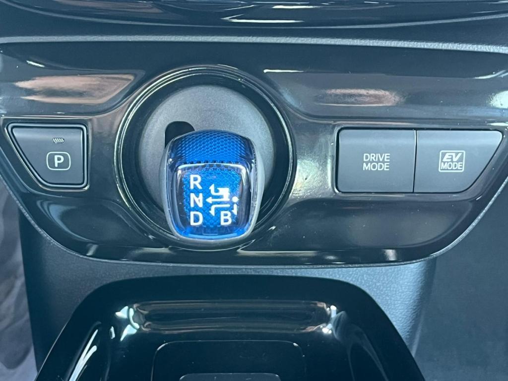 Toyota Prius (4) Lounge