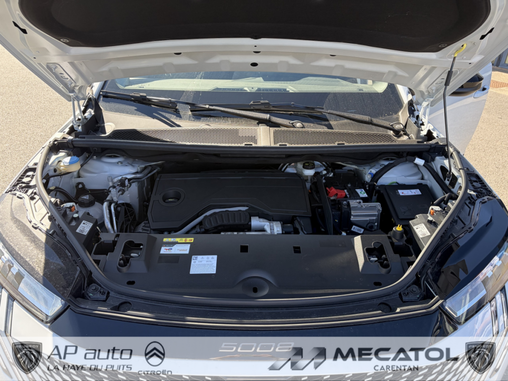 Peugeot 5008 (3) 1.2 HYBRID 136 E-DCS6 ALLURE
